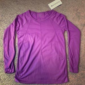 ✨ Foothill Long Sleeve Athleta ✨